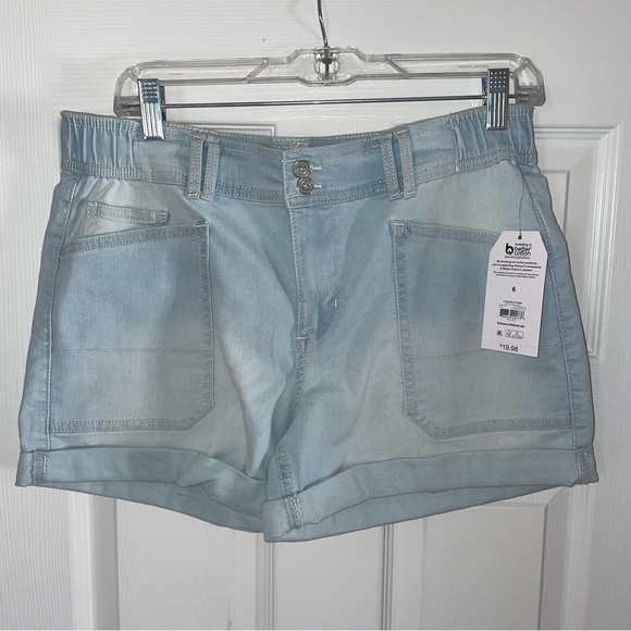 Time & Tru Utility Jean Shorts - Picture 2 of 5